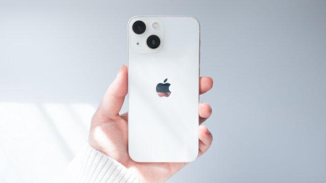 So sánh iPhone 15 và iPhone 13 mini - hình 2