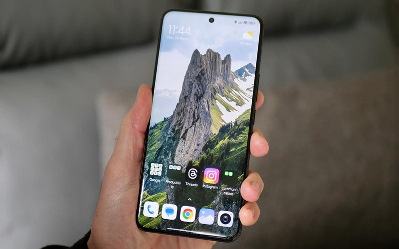 So sánh iPhone 17 Pro Max và Xiaomi 15 Ultra hình 3