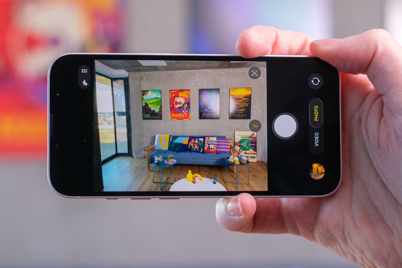 So sánh iPhone 17e và iPhone 15 - hình 11