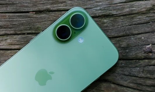 So sánh iPhone 17e và iPhone 17 - hình 9