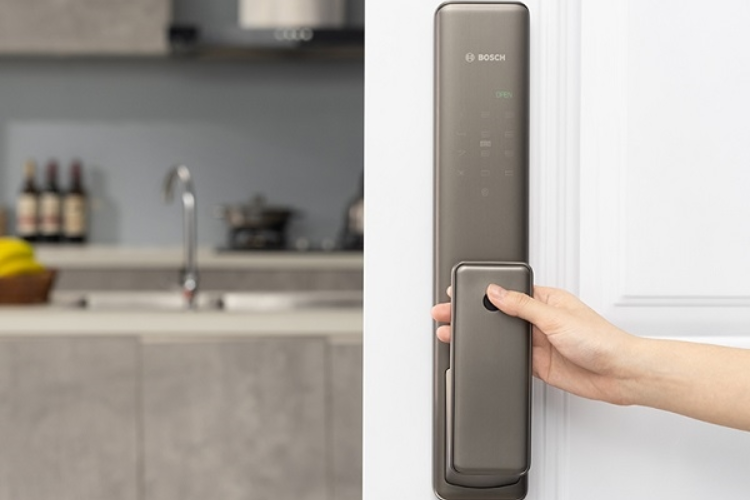 so sánh khóa điện tử hafele và bosch 3