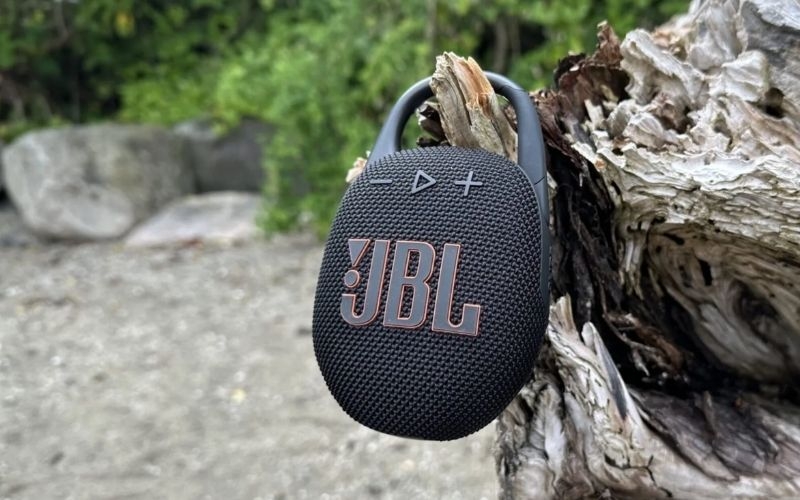 So sánh loa JBL Go 5 vs JBL Clip 5 về thiết kế