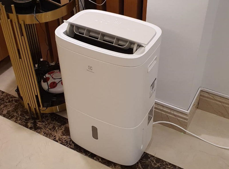 So sánh máy hút ẩm Sharp và Electrolux - hình 2