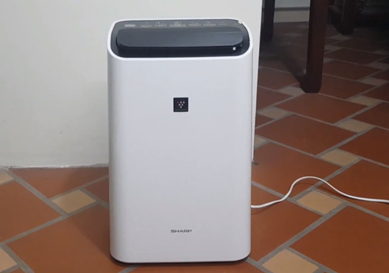 So s&aacute;nh m&aacute;y h&uacute;t ẩm Xiaomi v&agrave; Sharp - h&igrave;nh 4