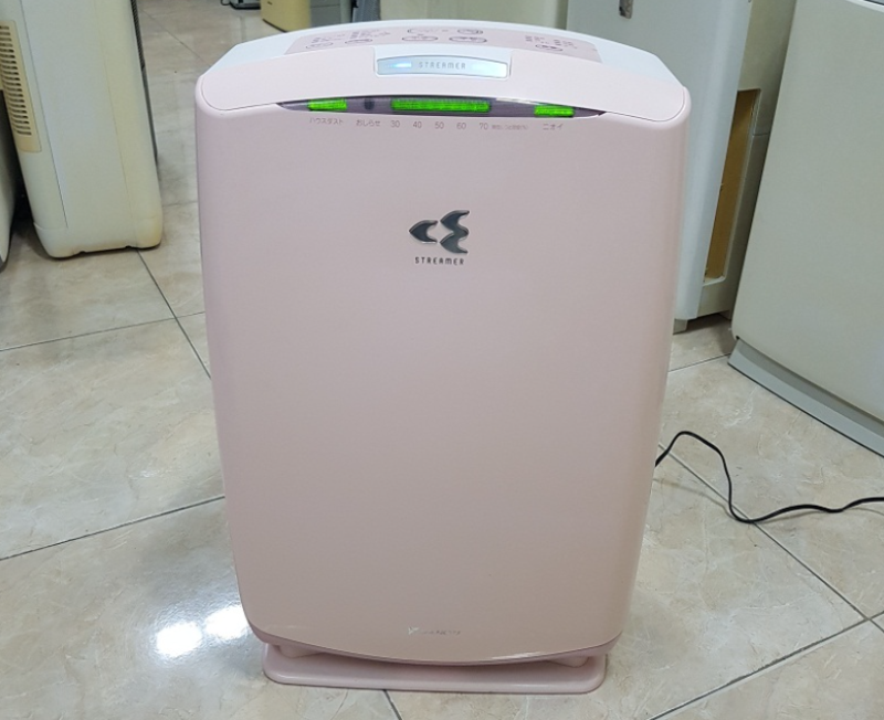So s&aacute;nh m&aacute;y lọc kh&ocirc;ng kh&iacute; Daikin v&agrave; Xiaomi - h&igrave;nh 3