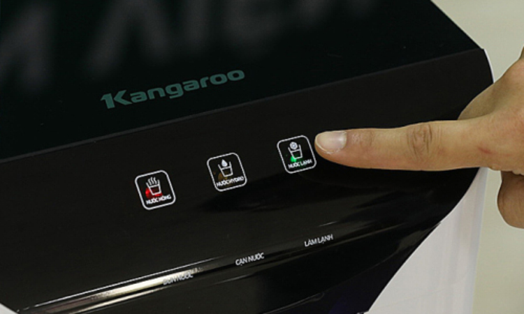 So s&aacute;nh m&aacute;y lọc nước H&ograve;a Ph&aacute;t v&agrave; Kangaroo - h&igrave;nh 9