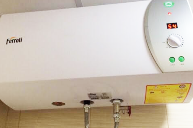 So s&aacute;nh m&aacute;y nước n&oacute;ng gi&aacute;n tiếp Ariston v&agrave; Ferroli - h&igrave;nh 2