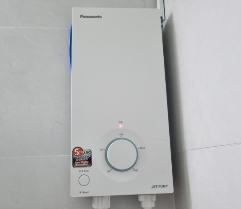 So s&aacute;nh m&aacute;y nước n&oacute;ng Panasonic v&agrave; Ariston - h&igrave;nh 10