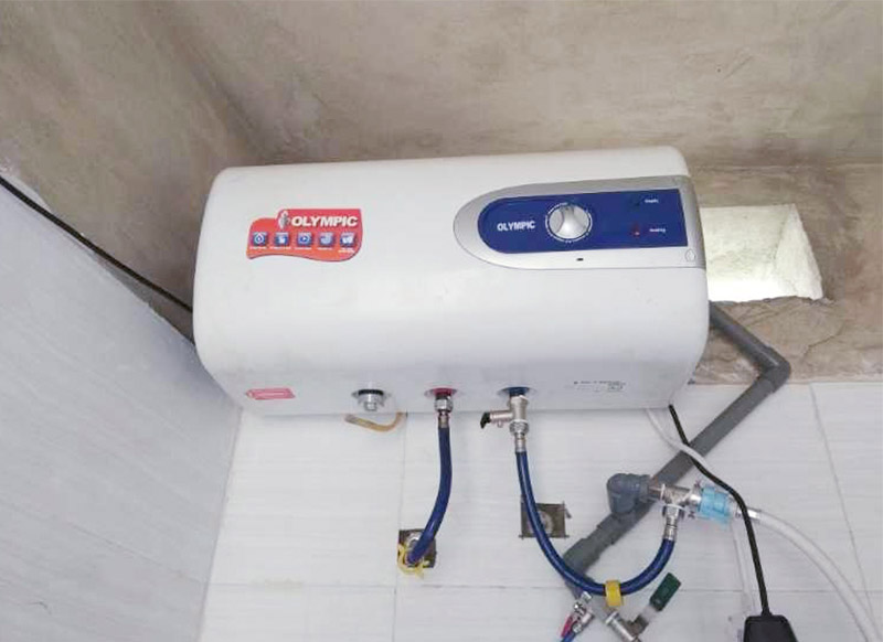 So s&aacute;nh m&aacute;y nước n&oacute;ng v&agrave; năng lượng mặt trời - h&igrave;nh 5