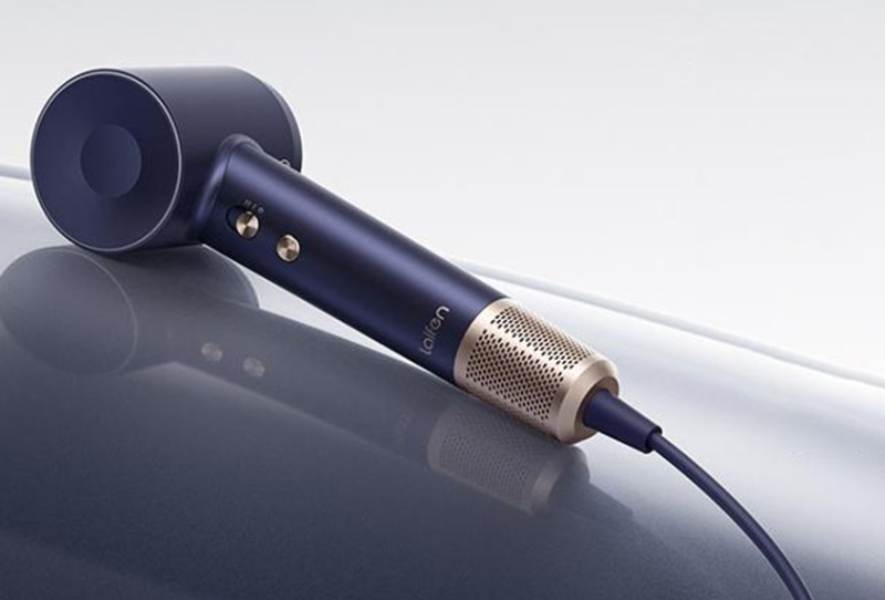 So s&aacute;nh m&aacute;y sấy t&oacute;c Halio v&agrave; Laifen - h&igrave;nh 2