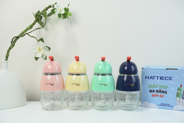 So s&aacute;nh m&aacute;y xay Bear v&agrave; Hattiecs (H&igrave;nh 1)