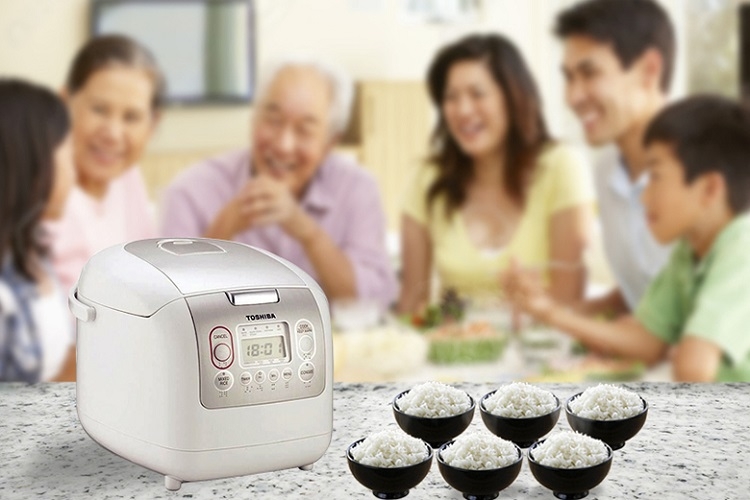 So s&aacute;nh nồi cơm điện Zojirushi v&agrave; Toshiba (H&igrave;nh 6)