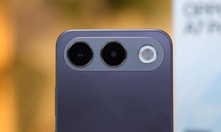 So sánh OPPO A7 Pro và Samsung Galaxy S25 FE - hình 11