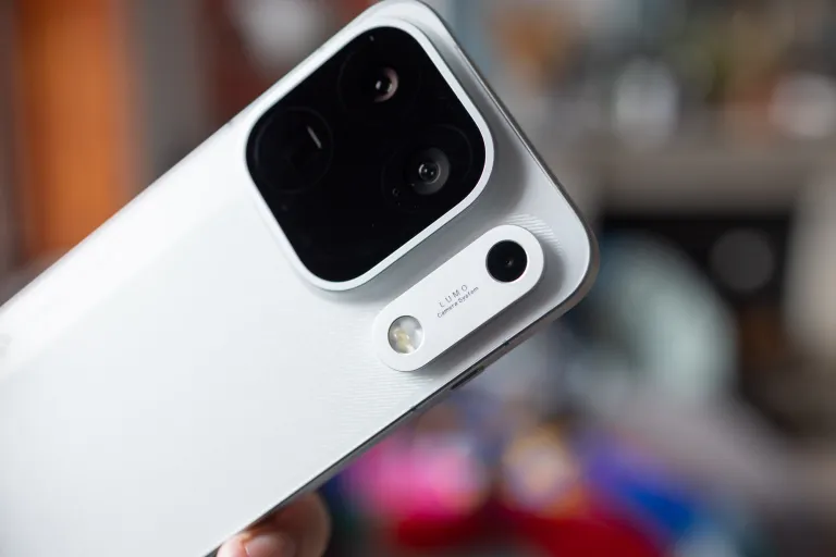 So sánh OPPO Find X10 và Find X10 Pro Max 9