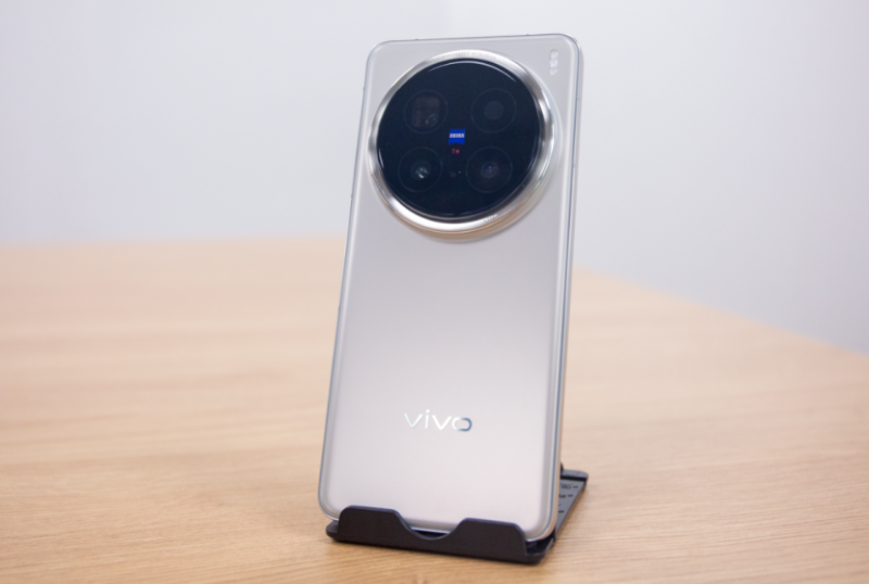 so sánh Oppo Find X8 Pro và Vivo X200 Pro - hình 4
