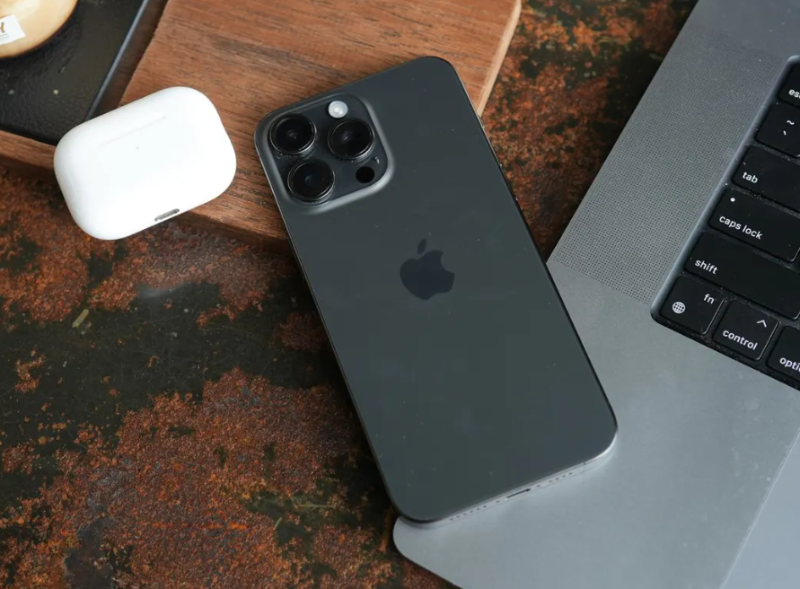 So sánh Pixel 9 Pro XL và iPhone 15 Pro Max - hình 2