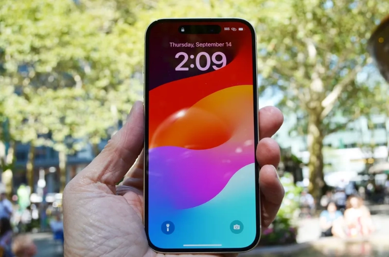 So sánh POCO F8 Pro vs iPhone 15 - hình 7