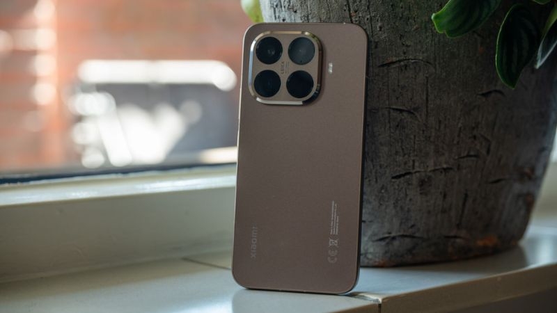Nên mua Samsung Galaxy S26 FE hay Xiaomi 15T Pro