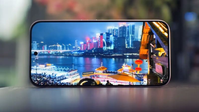 So sánh Samsung Galaxy S26 FE vs Xiaomi 17T về màn hình