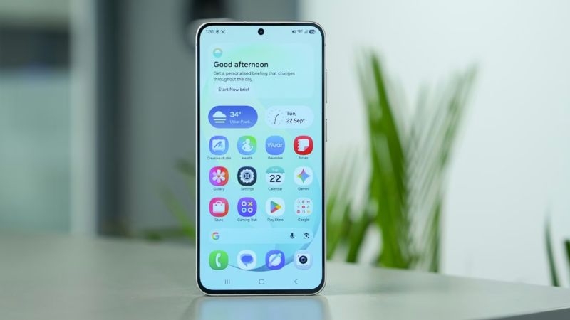 So sánh Samsung Galaxy S26 FE vs Xiaomi 17T về phần mềm
