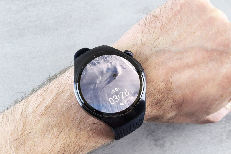 So sánh Samsung Galaxy Watch 8 Classic và Huawei Watch 5 - hình 2