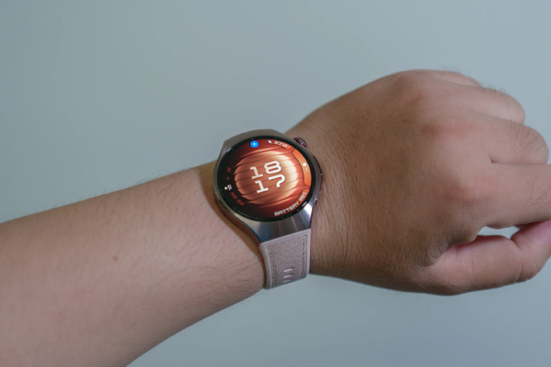 So sánh Samsung Galaxy Watch 8 Classic và Huawei Watch 5 - hình 8