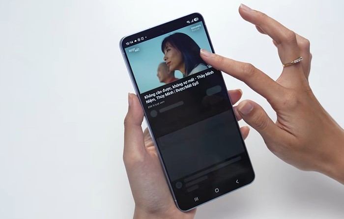 So sánh Samsung Z Flip 8 và S26 Plus - hình 7