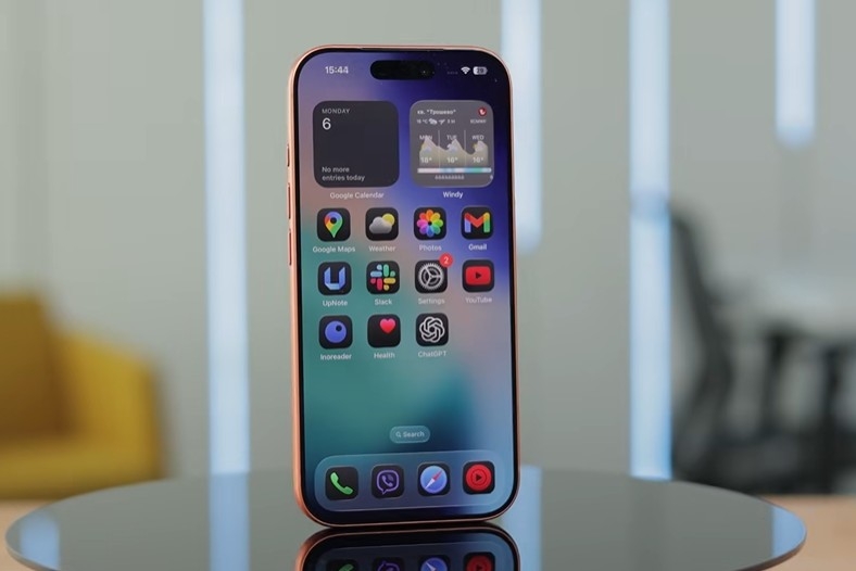 so sánh Samsung Z Fold 8 và iPhone 17 Pro - hình 7