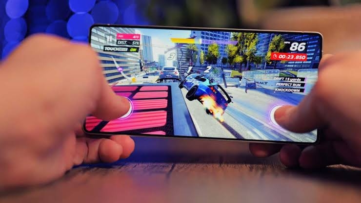 So sánh Samsung Z Fold 8 và S25 Ultra - hình 9