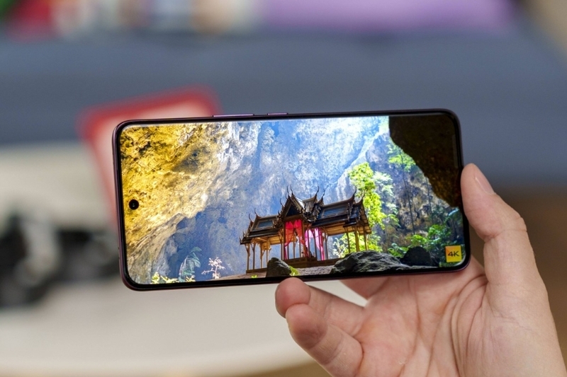 so sánh vivo V60 vs Samsung Galaxy A56 hình 3
