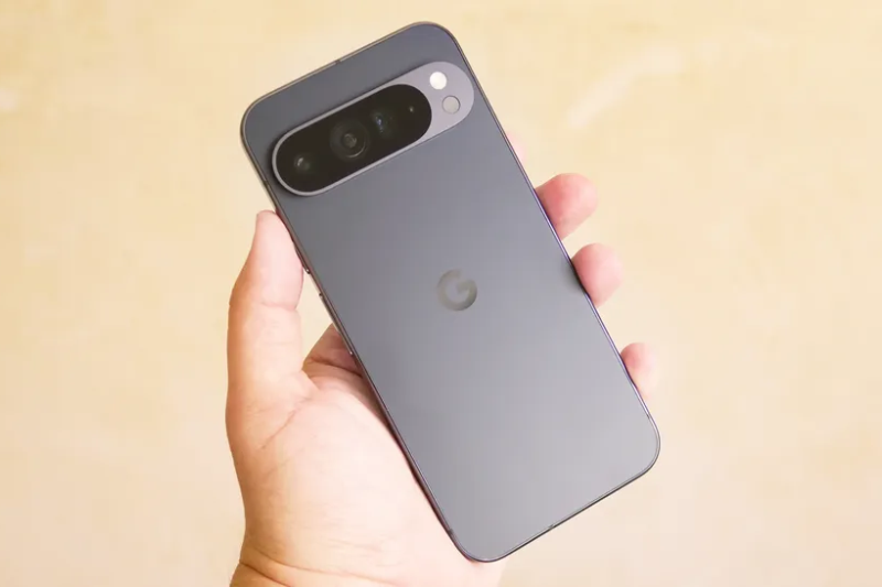 So sánh Vivo X200 Ultra và Google Pixel 9 Pro XL - hình 2