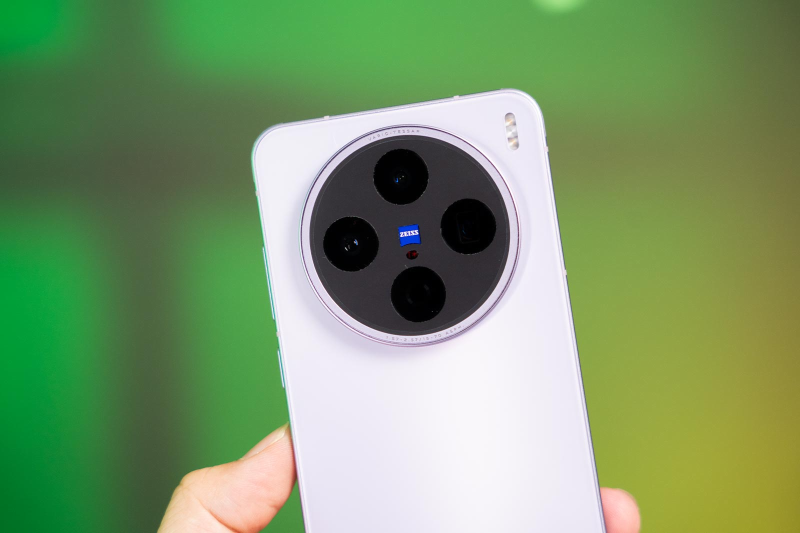So sánh Vivo X200s và Galaxy S25 Plus - hình 5