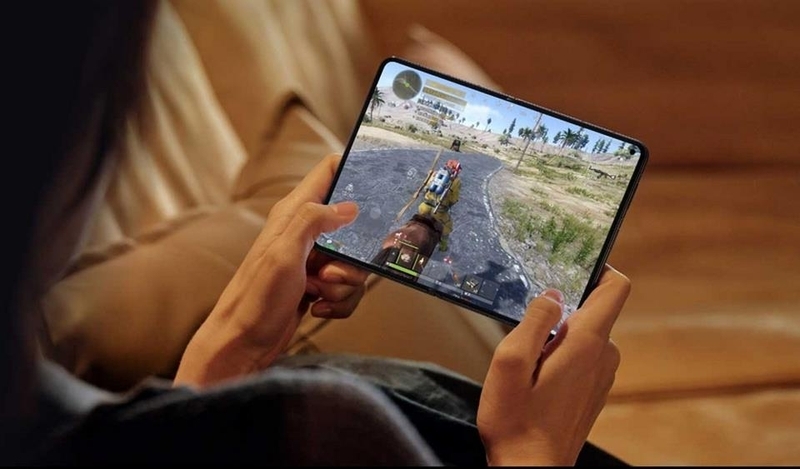 So sánh Z Fold 8 vs Huawei Pura X Max - hình 6