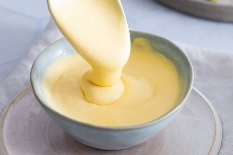Chia sẻ cách làm sốt Hollandaise chua béo, nâng tầm hương vị món ăn chỉ với vài nguyên liệu đơn giản