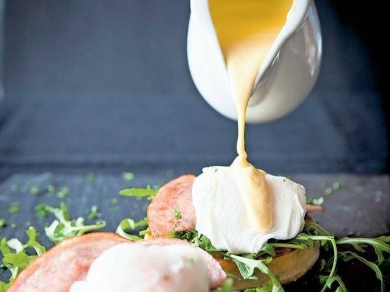 sốt Hollandaise 9