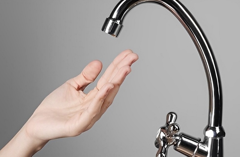 Sửa máy lọc nước tại nhà ảnh 8