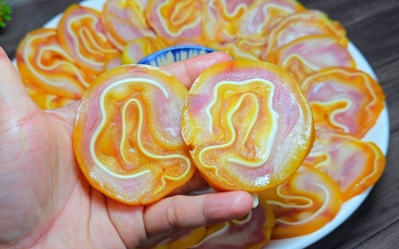 Tai heo ủ muối hình 5