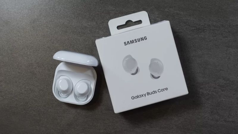 Tai nghe Samsung Galaxy Buds loại nào tốt - Samsung Galaxy Buds Core