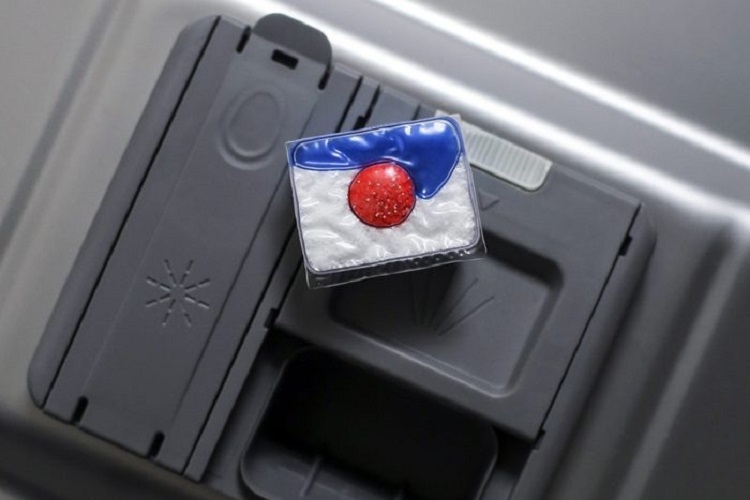 Tại sao viên rửa bát không hoàn toàn tan hết? Nguyên nhân và cách khắc phục hiệu quả