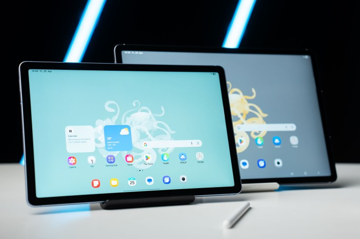 So sánh Galaxy Tab S10 FE và Galaxy Tab S10 FE Plus 9