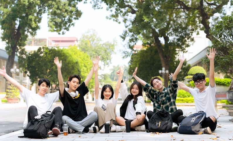 Tân sinh viên có nên tham gia câu lạc bộ 3