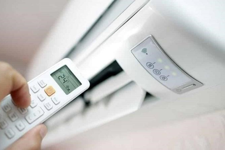 tần số remote m&aacute;y lạnh Sumikura h&igrave;nh 3