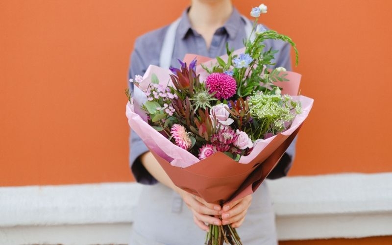Tặng quà cho người yêu ở xa - Điện hoa