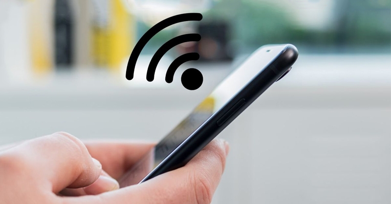Cầm điện thoại đúng cách để tối ưu khả năng bắt sóng Wifi