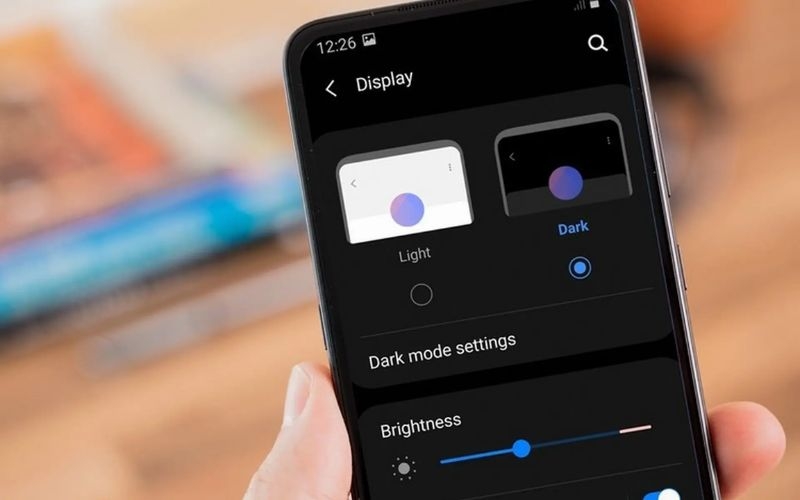 Chuyển sang Chế độ tối (Dark Mode)