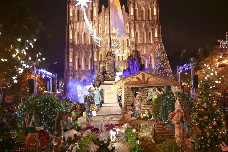 Tạo dáng concept chụp ảnh Noel ảnh 1