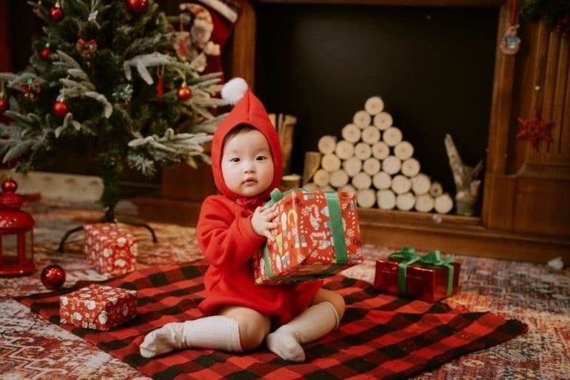 Tạo dáng concept chụp ảnh Noel ảnh 5