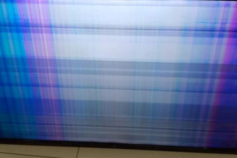 TCL bị sọc ngang 1