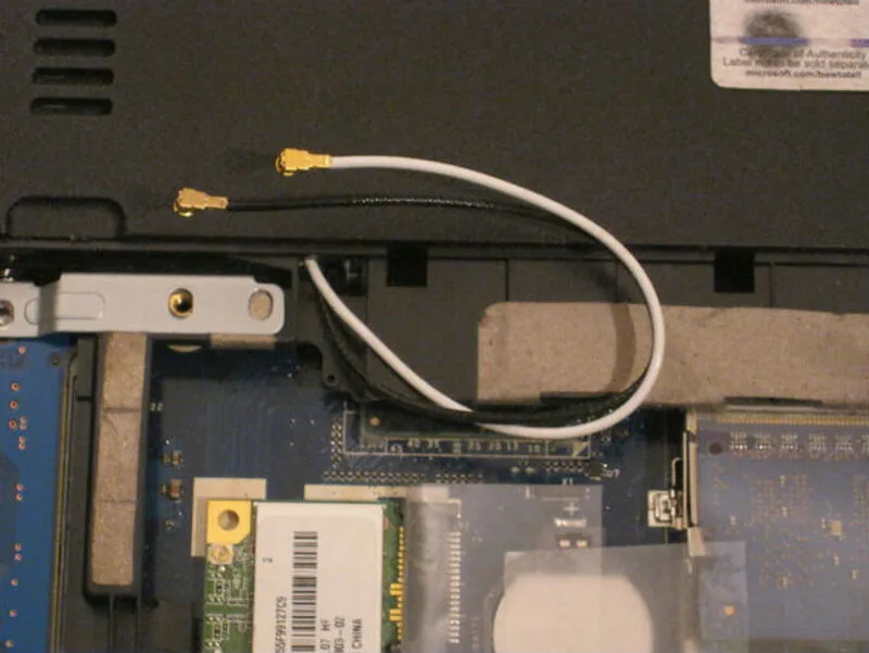 thay-card-wifi-laptop-5.jpg
