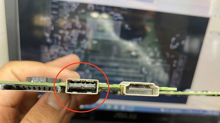 Thay cổng USB tivi (H&igrave;nh 2)